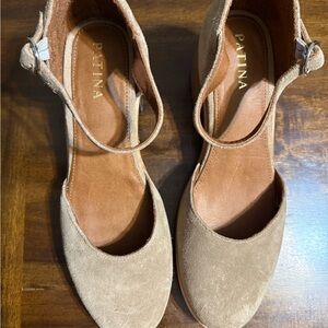 Patina Women's Tan Suede Shoes - Brand new without box